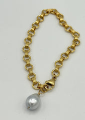 drop pearl bracelet